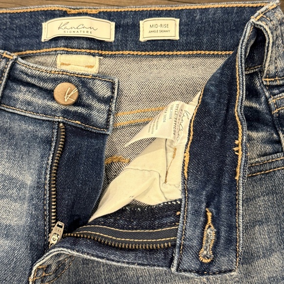 KanCan Signature Mid Rise Ankle Skinny Distressed Medium Wash Raw Hem 24 - Picture 9 of 16
